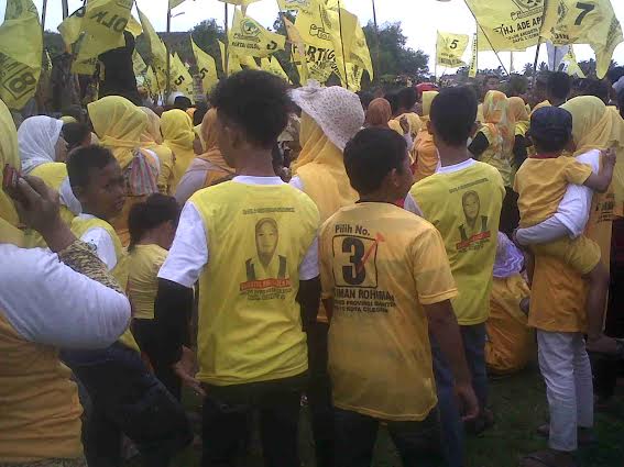 Anak-anak Masih Terlihat di Kampanye Golkar