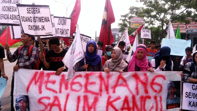 Mahasiswa Isi Hari Pahlawan dengan Unjuk Rasa