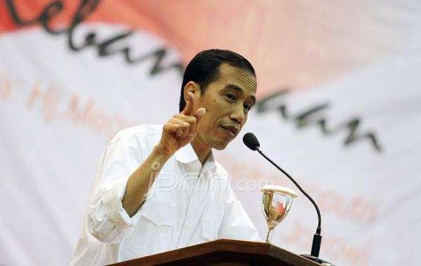 Jokowi Utamakan Diplomasi, Bukan Perang