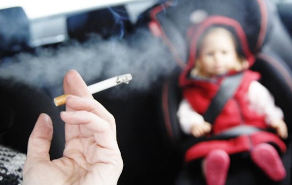Ibu-ibu… Inilah Bahaya Paparan Rokok Terhadap Anak