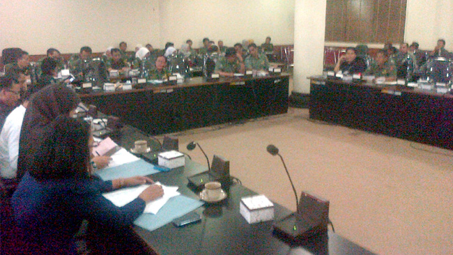 Suasana hearing Komisi III DPRD dengan belasan SKPD