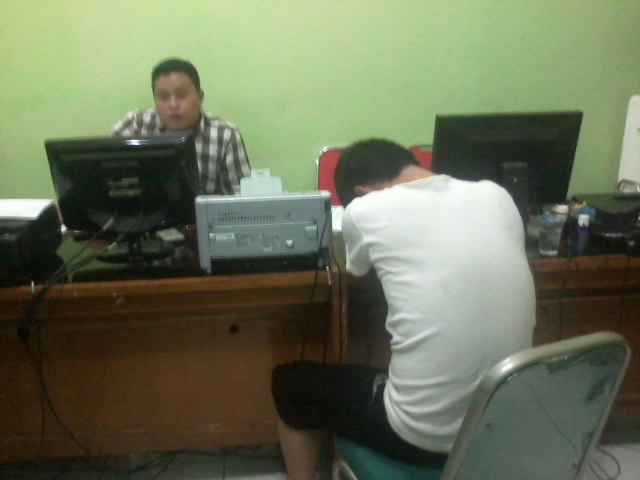 Sembunyi di Kamar, Pengedar Narkoba Ini Akhirnya Ditangkap