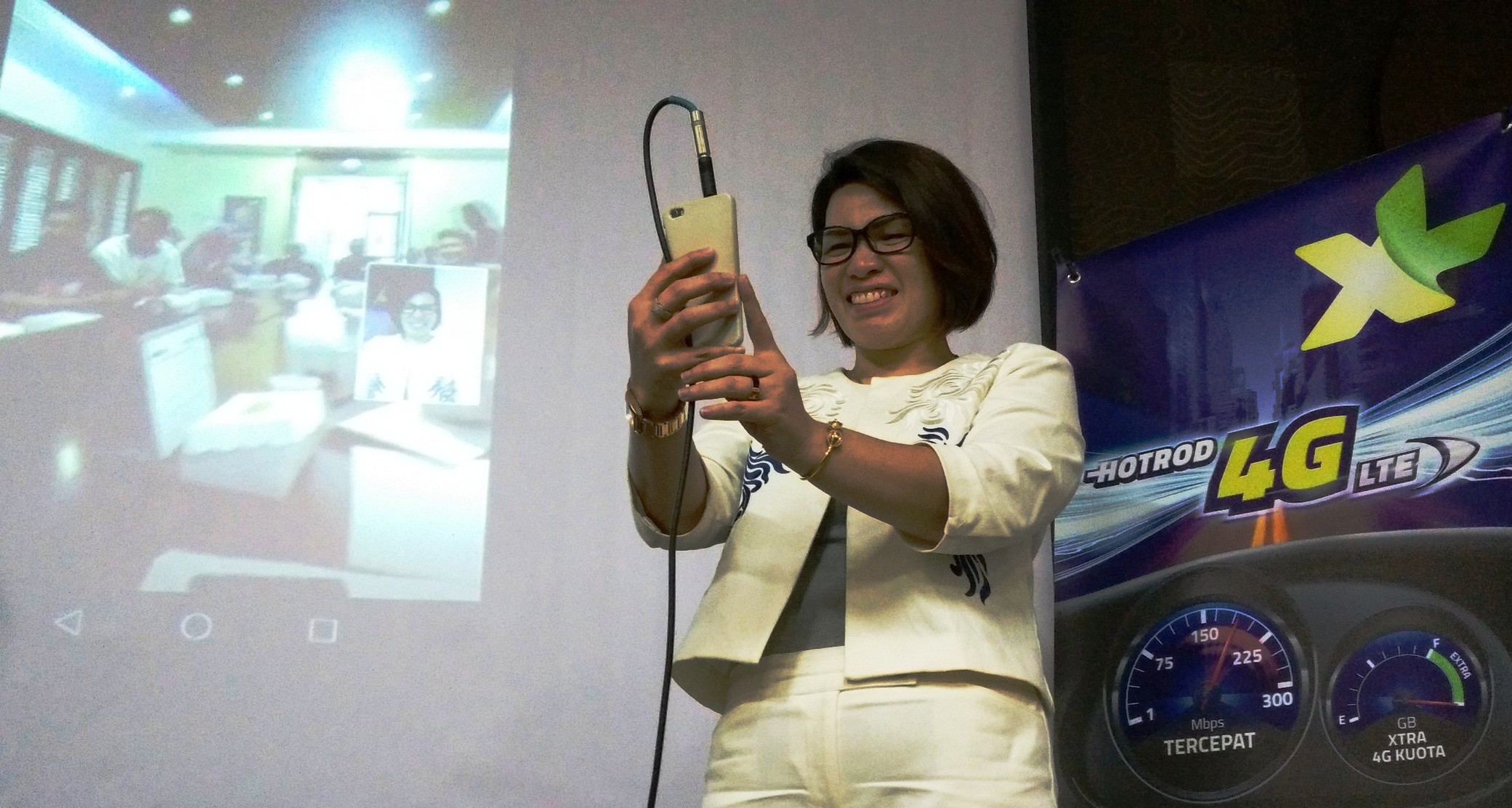 XL Ujicoba VoLTE, Layanan Voice dan Video
