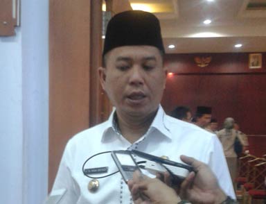 Walikota Cilegon, Tb Iman Ariyadi.