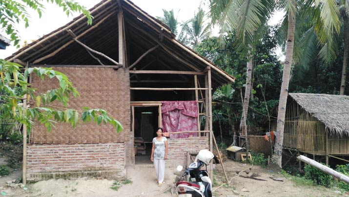 Rumah Kandang Ayam