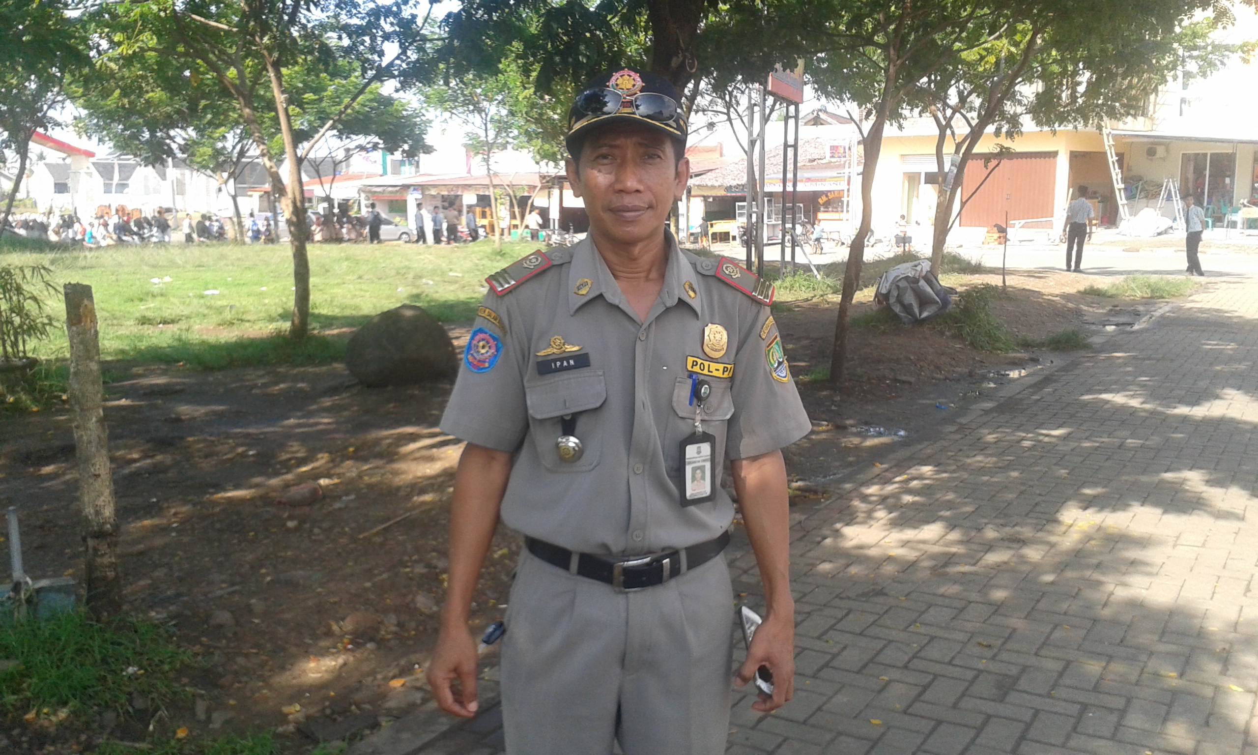 Puluhan Lapak Pedagang di Bundaran Perumnas Cilegon Ditutup
