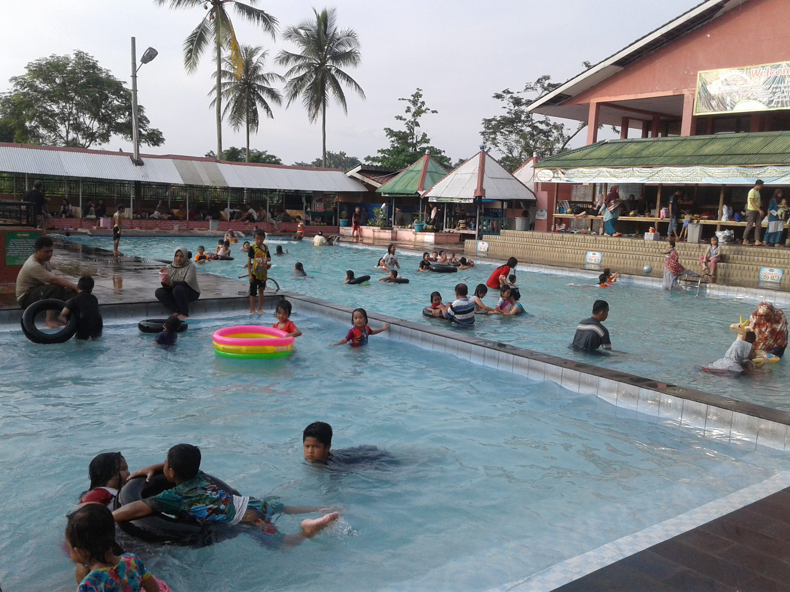Pengunjung Tempat Wisata Batukuwung Meningkat