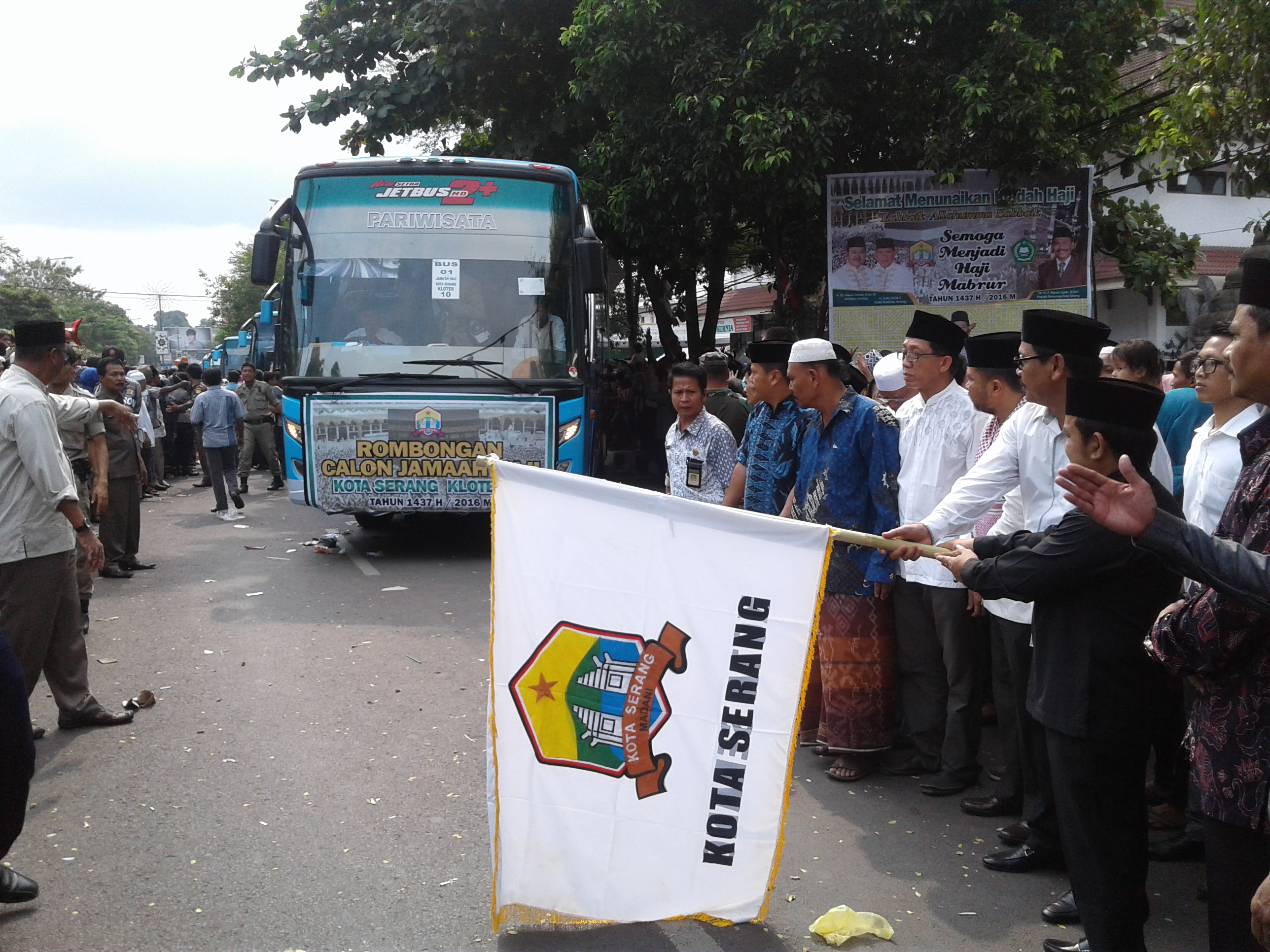 Pemkot Serang Lepas 388 Calon Jamaah Haji