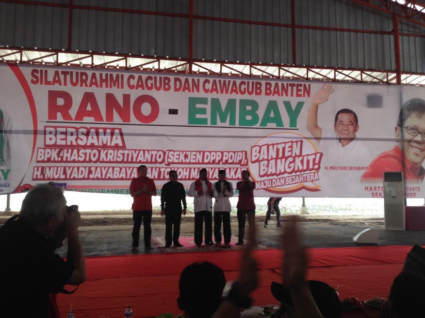 Datang ke Lebak, Rano-Embay Disambut Ribuan Warga