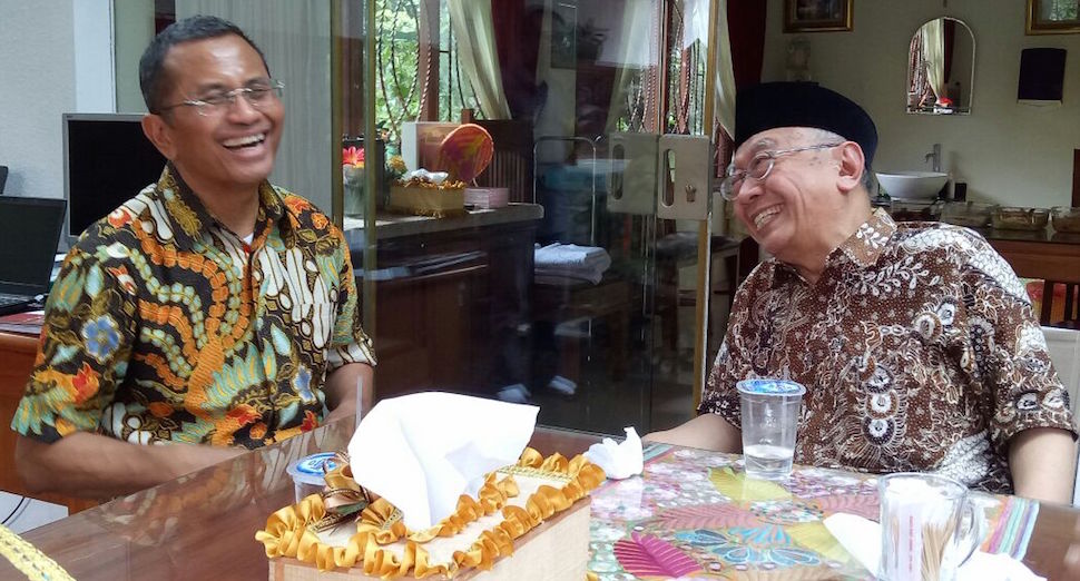 Sambangi Dahlan Iskan, Gus Sholah Ajak Masyarakat Awasi Kejaksaan