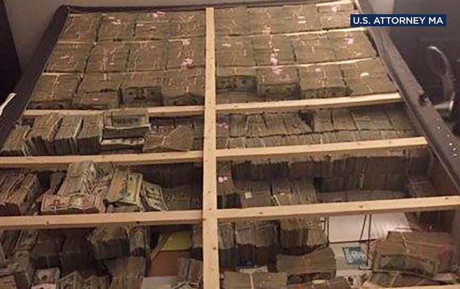 Uang Rp266,6 Miliar Hasil Kejahatan Disimpan di Bawah Kasur