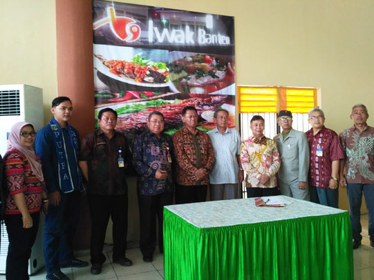 Yuk ke Iwak Banten, Sentra Penjualan Ikan dan Olahannya