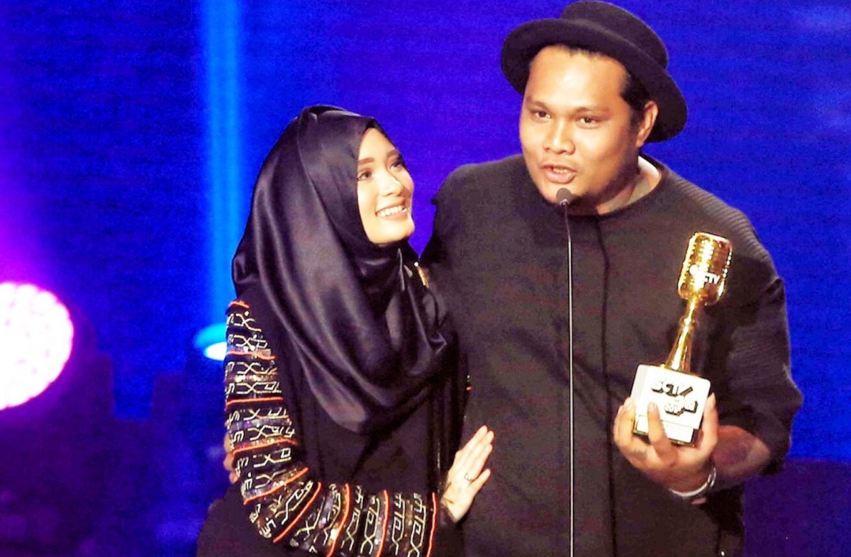 Lagu Surat Cinta untuk Starla Diganjar Penghargaan