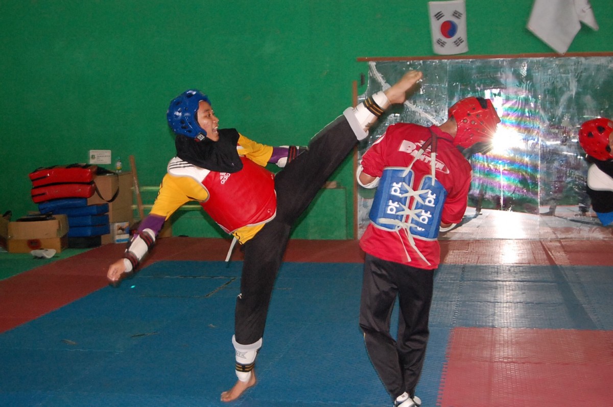 Dispora Banten Warning Atlet Tinju dan Panahan