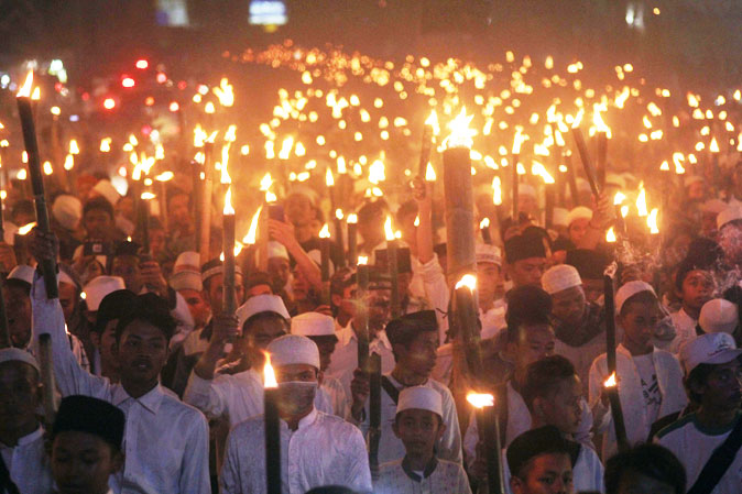 Pawai Obor Menyambut Ramadan