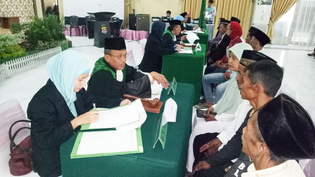 Akhirnya, Tercatat Resmi oleh Negara Setelah 30 Tahun Menikah