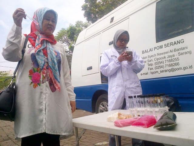 Pasar Kranggot Disidak, Petugas Dapati Makanan Mengandung Pewarna Tekstil
