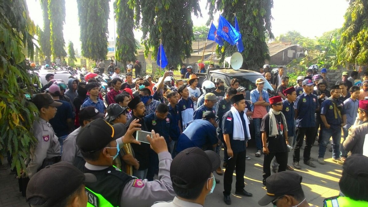 PT. KBS Cilegon Didemo Warga