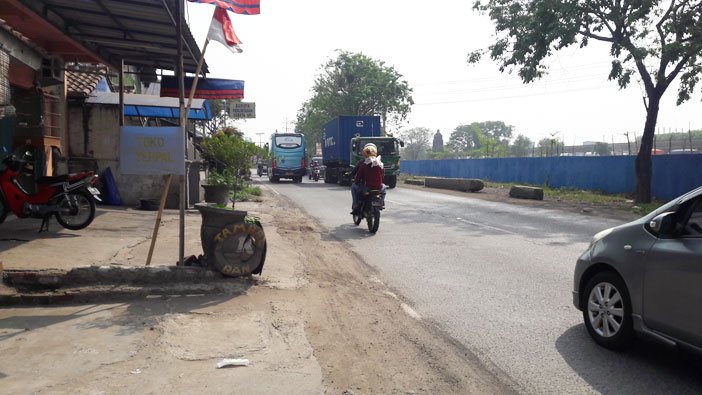 Masih ‘Waktunya Nyate’, Arus Lalin Menuju Pantai Anyar Lengang