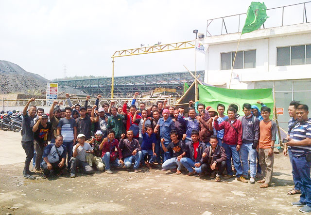 Aksi Menginap 24 Jam, FSPKEP Cilegon Dirikan Tenda di PT Indoferro