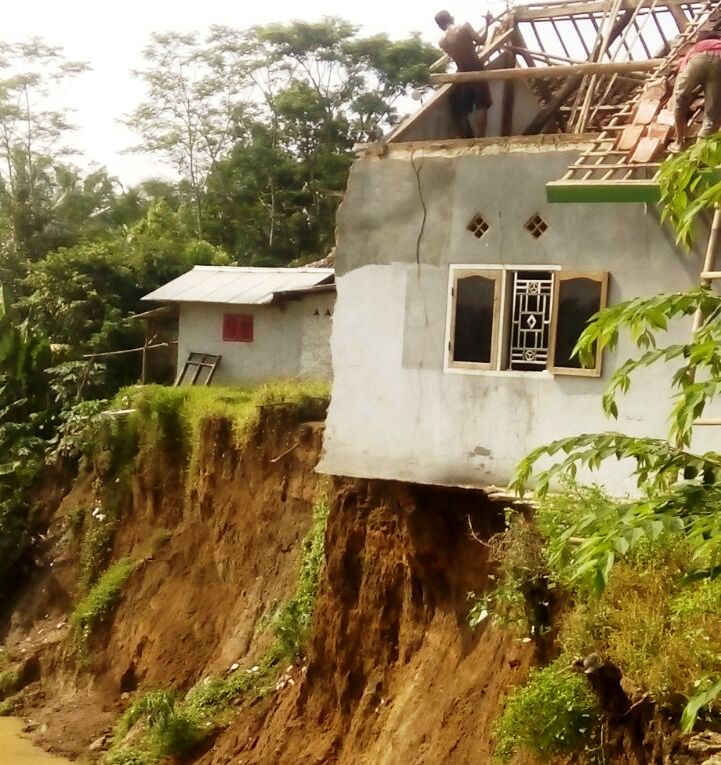 12 Kecamatan di Lebak Rawan Longsor