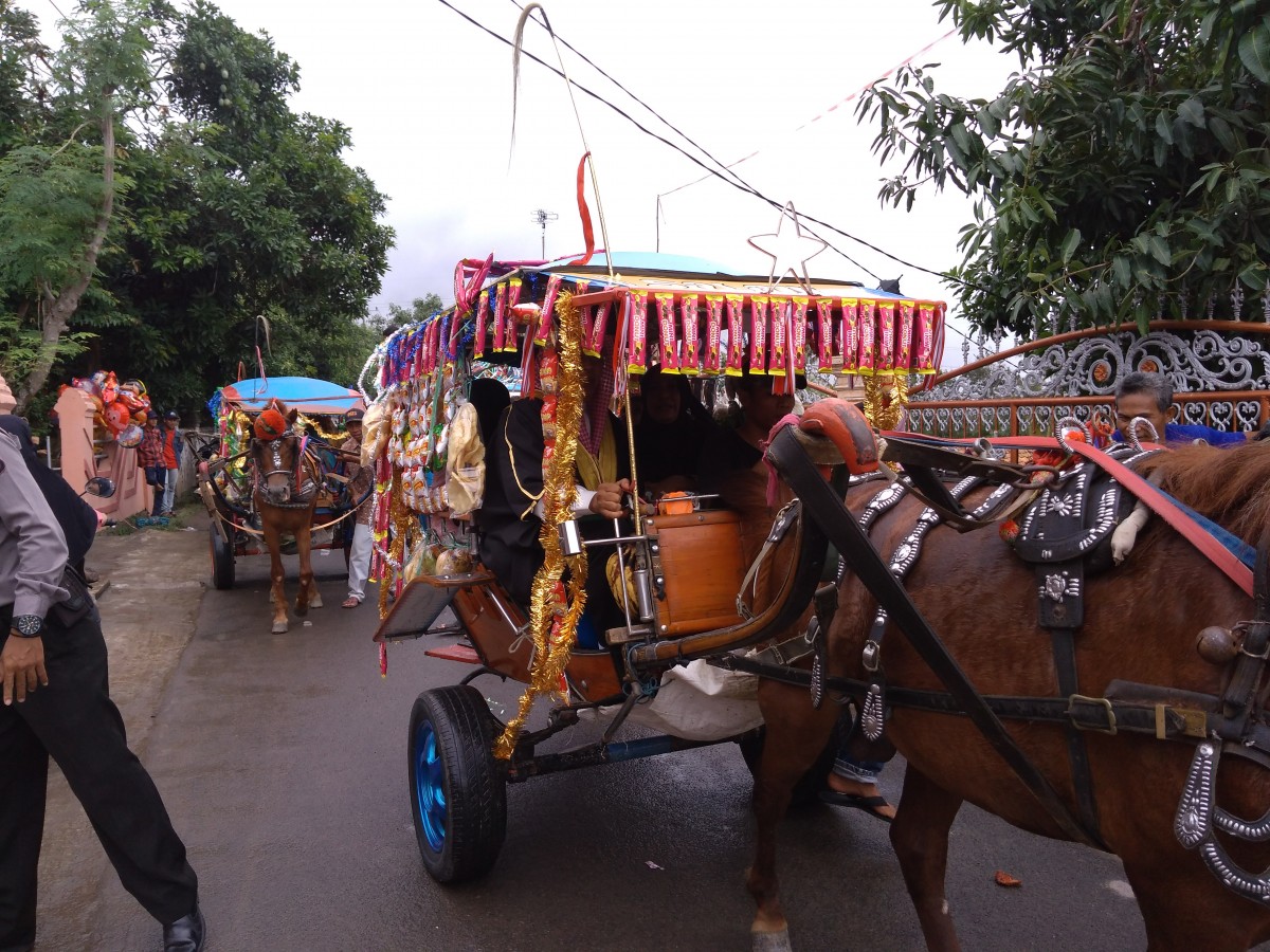 Meriahnya Panjang Mulud di Lingkungan Cirubuh Kota Cilegon
