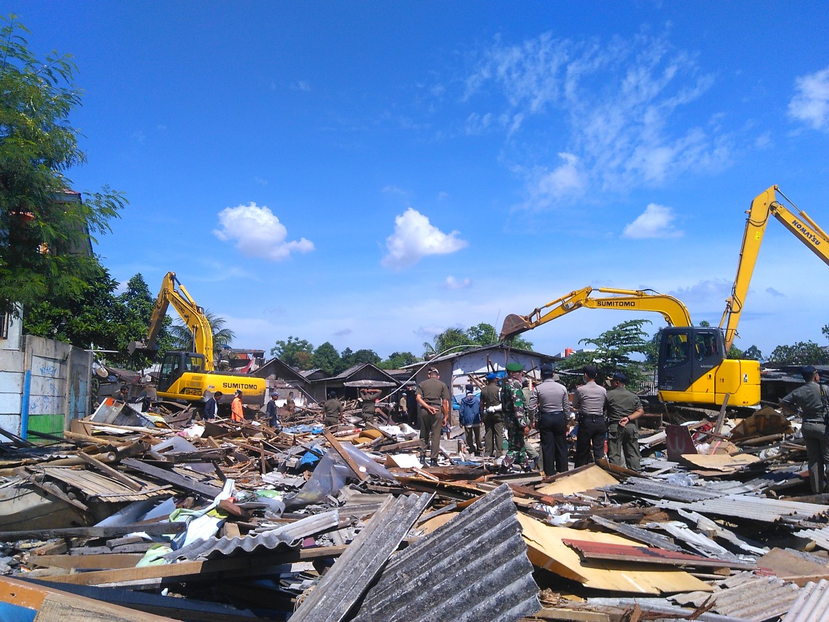 Ratusan Warga Kampung Bawah Digusur