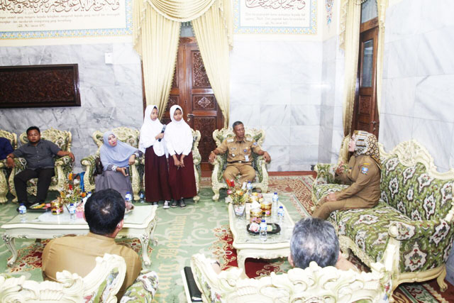 Sekolahnya Ingin Dipindahkan, Devi Marsya: Enggak Mau, Jauh