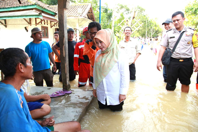 Bantuan untuk Korban Banjir Pandeglang Mulai Mengalir