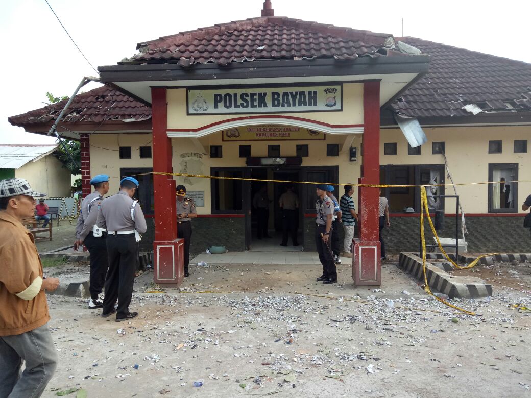 Ini Kronologi Polsek Bayah Dirusak Massa   