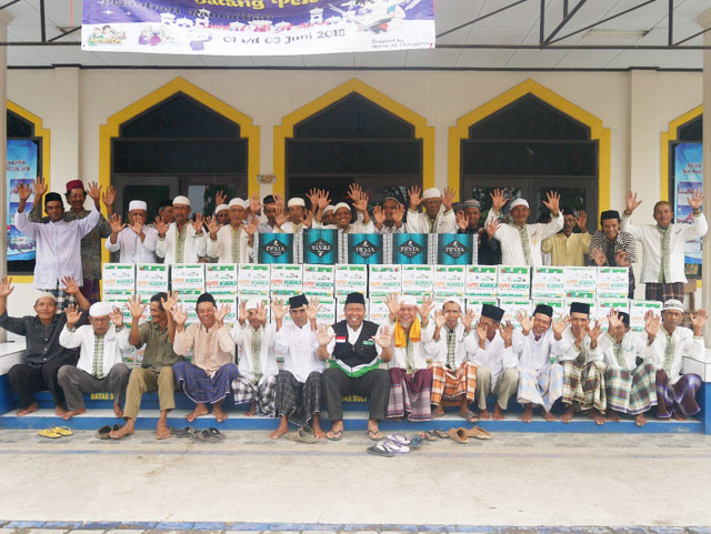Laz Harfa dan BI Semarakkan Ramadan Bersama Abang Becak