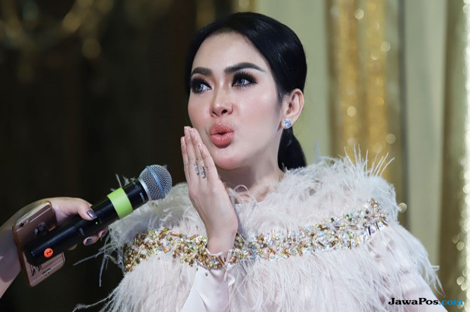 Wow… Tiket Konser Syahrini Rp 25 Juta