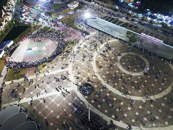 Menikmati Malam di Alun-alun Kota Cilegon
