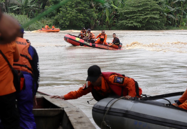 Pencarian Korban Perahu Eretan di Sungai Ciujung Dihentikan