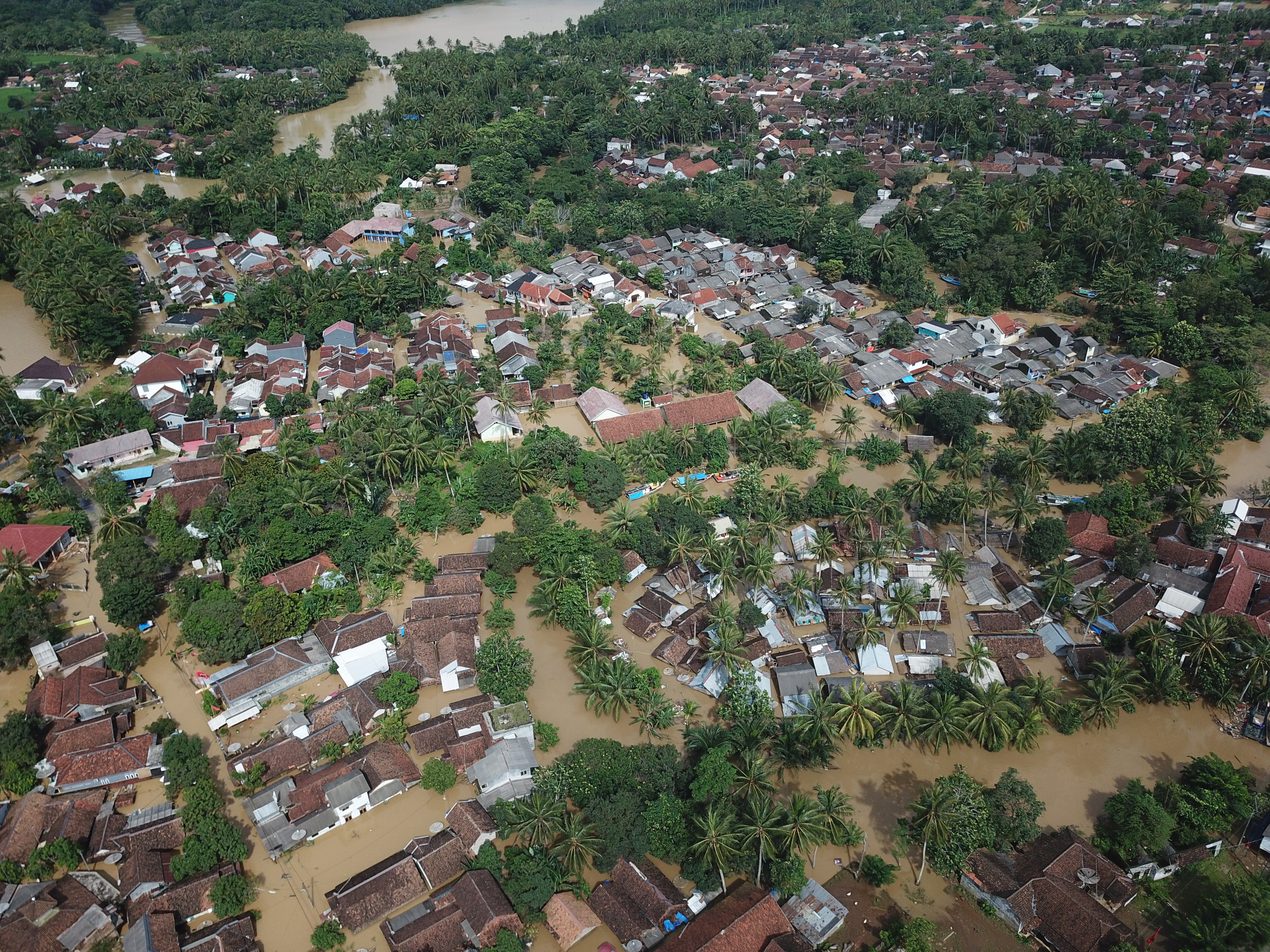 Banjir Sampai ke Pagelaran dan Patia