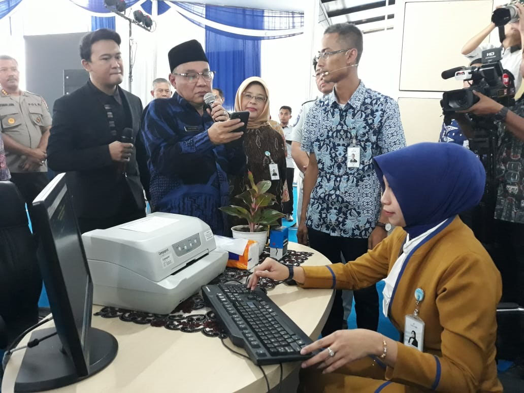 Aplikasi Sambat Permudah Bayar Pajak Kendaraan