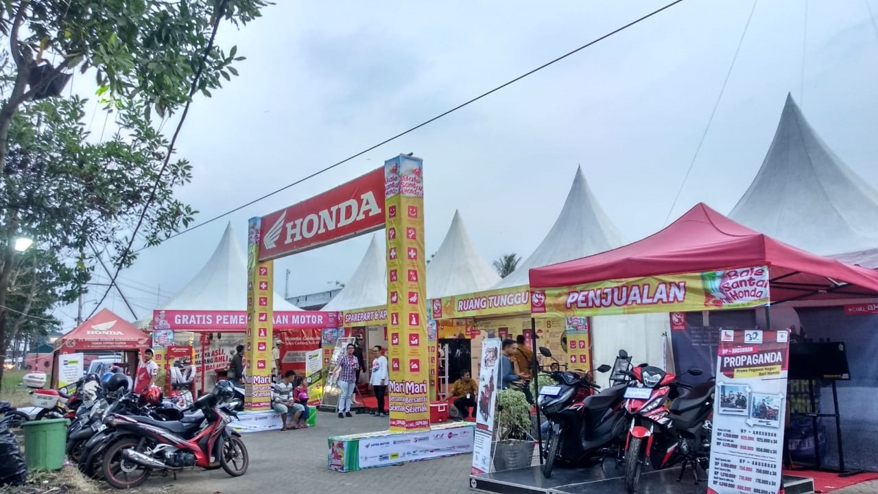 647 Pemudik Singgahi Bale Santai Honda