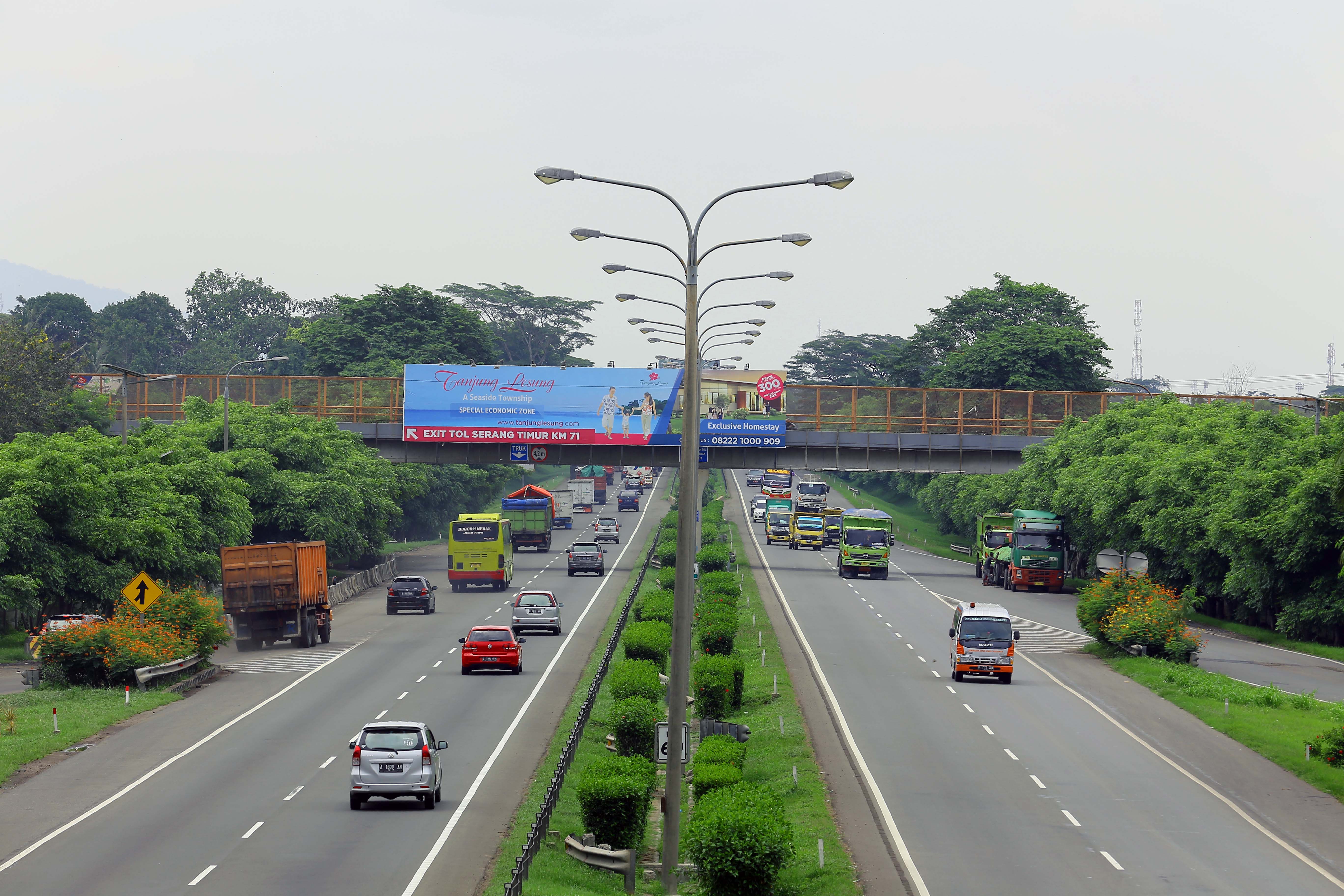 Puncak Arus Mudik di Tol Tangerang-Merak 172.768 Kendaraan