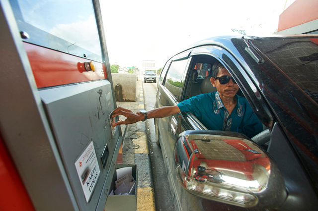 Elektronifikasi di Tol 100 Persen