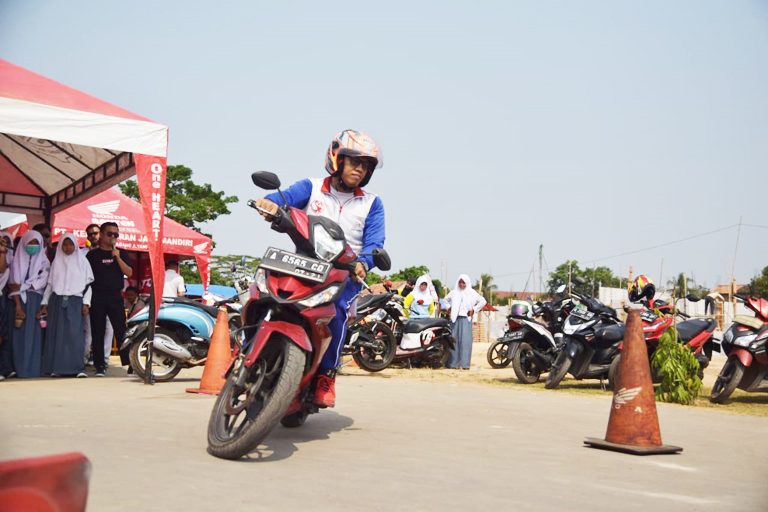 Honda Banten Kampanye Safety Riding di Sekolah