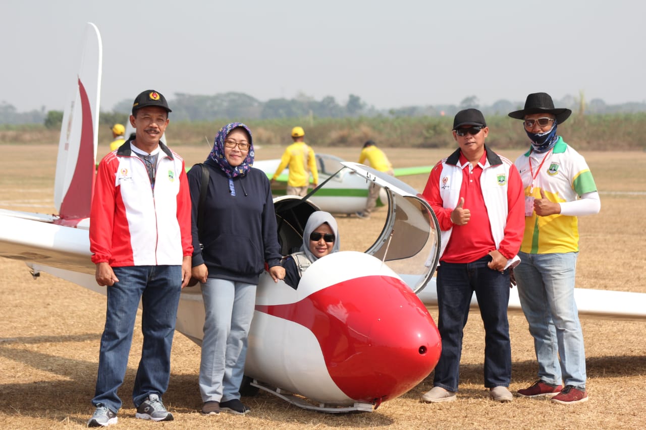 Atlet Terbang Layang Banten Gondol Empat Medali di Kejurnas 2019
