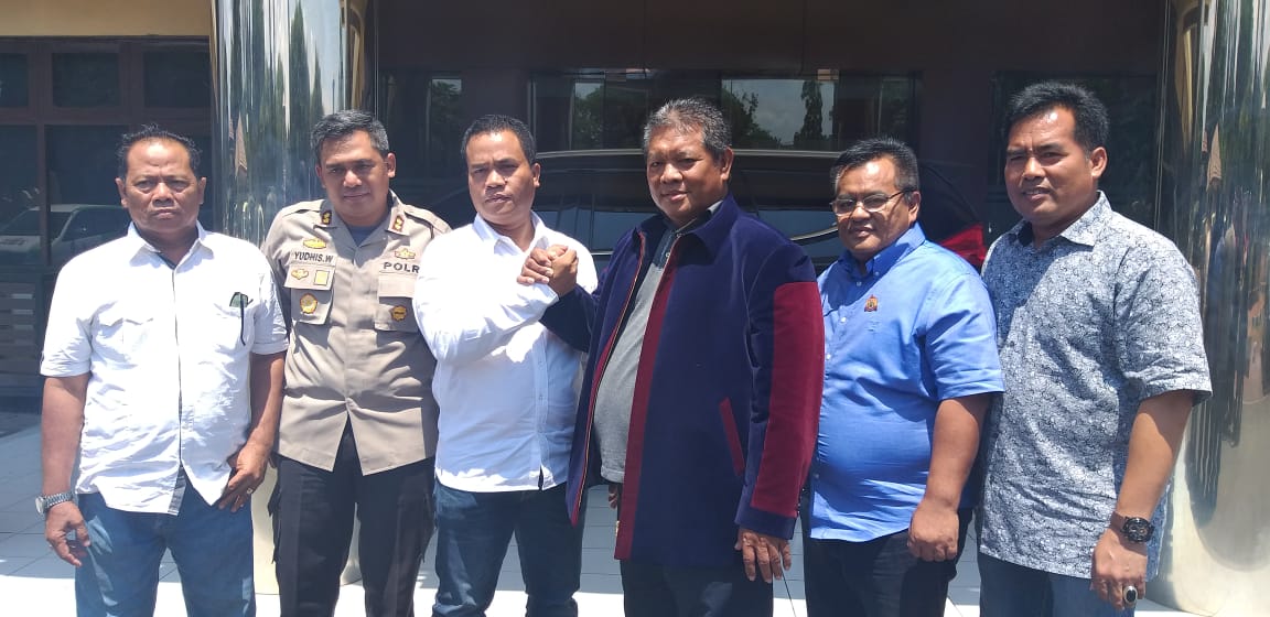 Sahruji dan Abah Salim Damai
