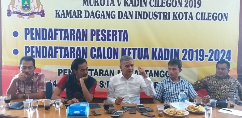 Kisruh Panitia Mukota Kadin: Baru Menjabat Langsung Dipecat