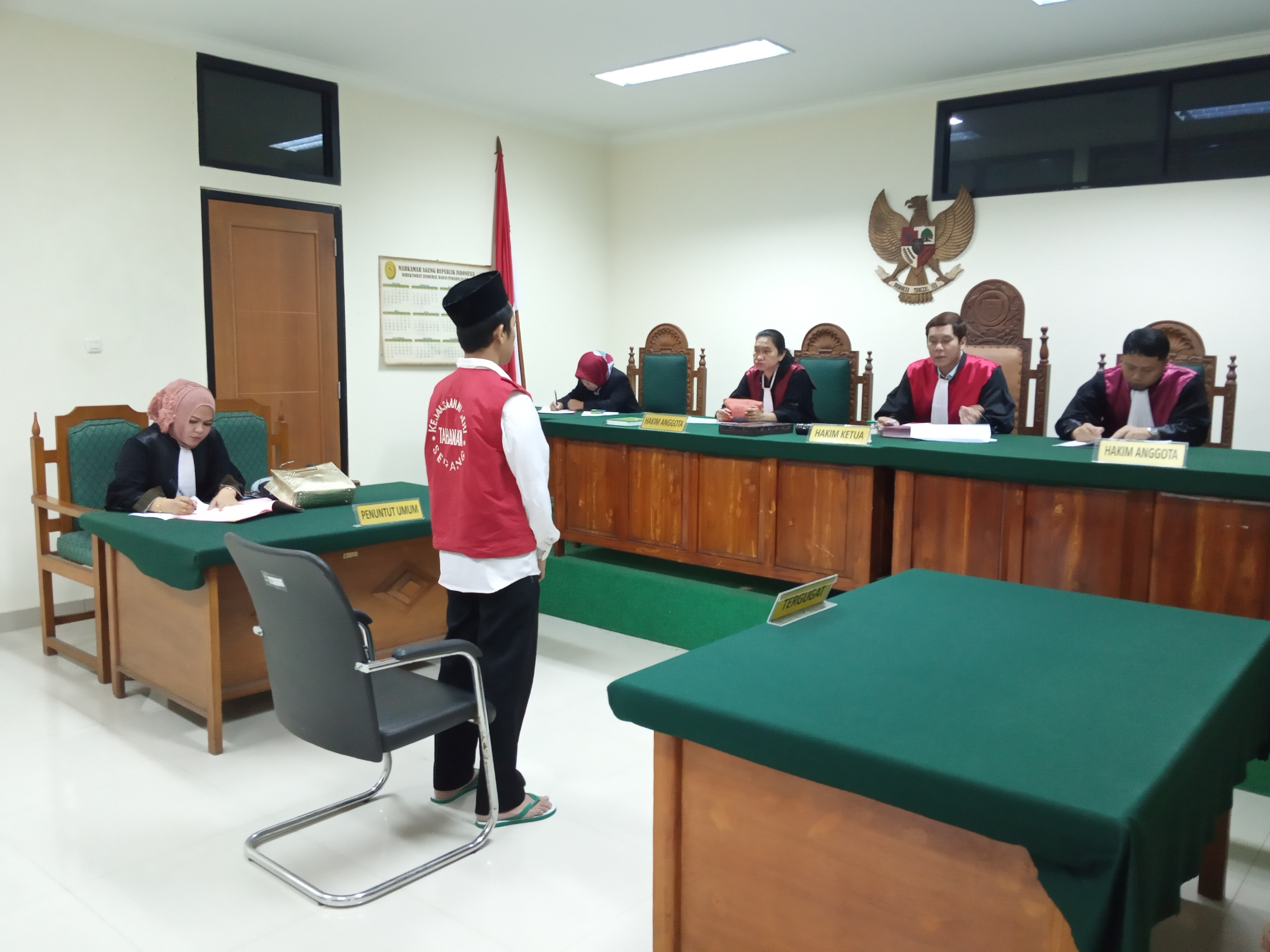 Mucikari Online Divonis Dua Tahun