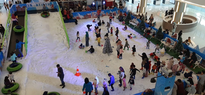 Cilegon Center Mall Hadirkan Wahana Salju