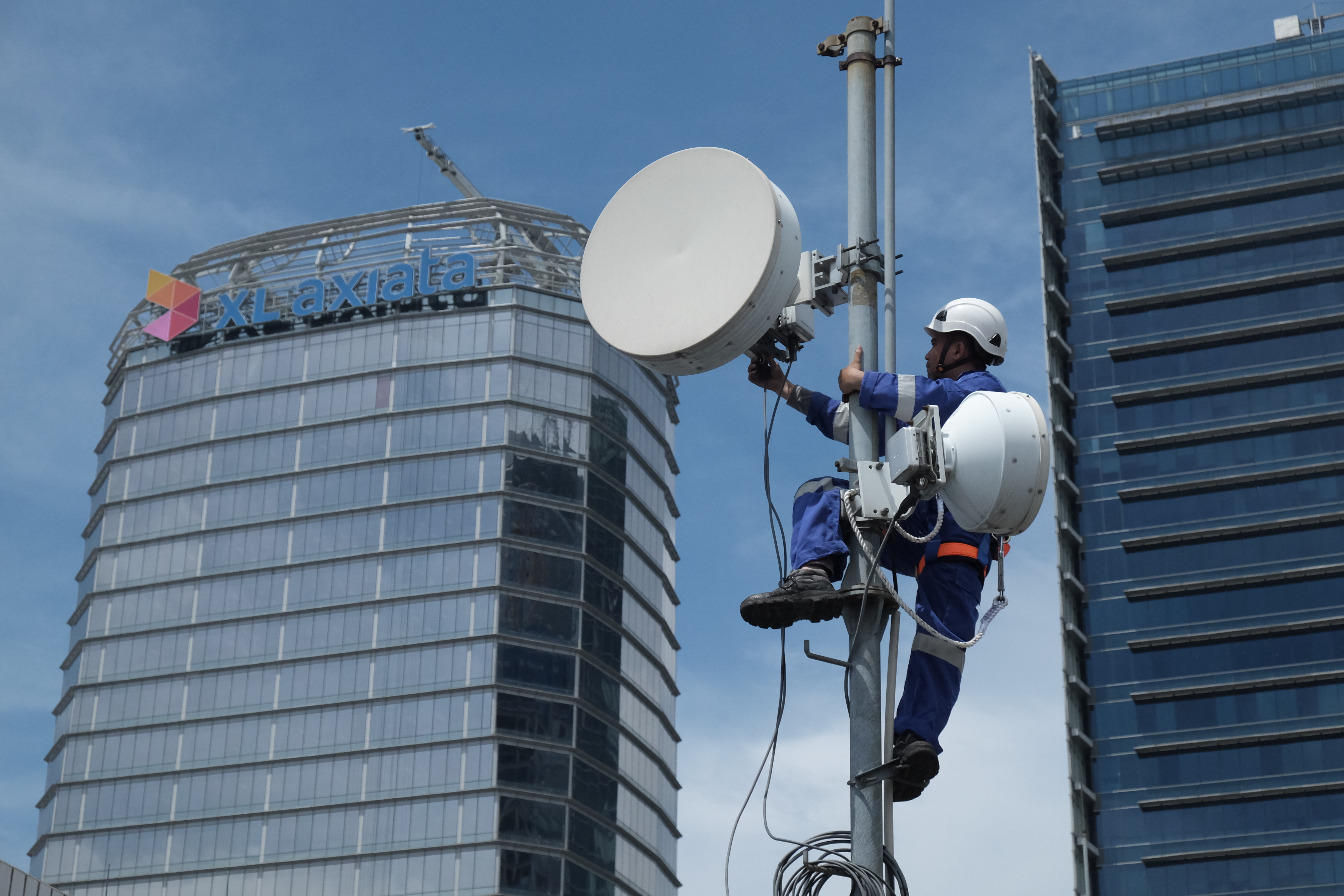 Persaingan Semakin Kuat, Kinerja XL Axiata Tetap Tumbuh Positif