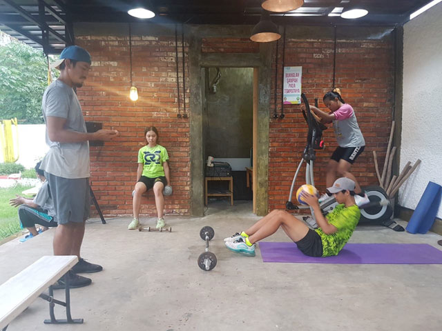 Atlet Sepatu Roda, Menanti Training Center