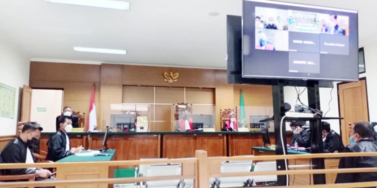 Eksepsi Terdakwa Hibah Ponpes Ditolak