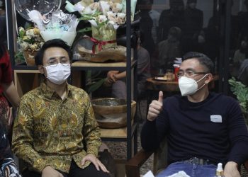 Nongkrong di Kafe, Andika Pesan Kopi Pakai Bahasa Isyarat