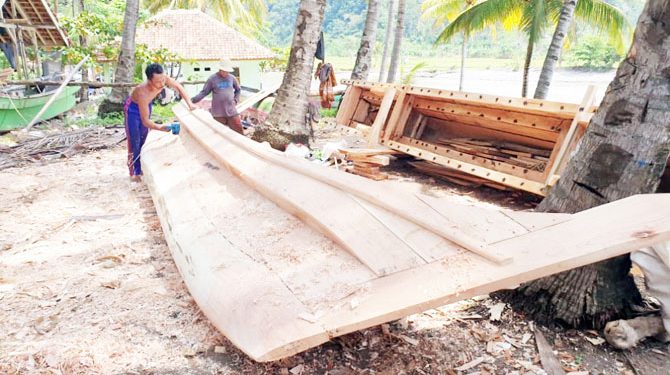 Gelombang Tinggi, Mayoritas Nelayan Tidak Melaut